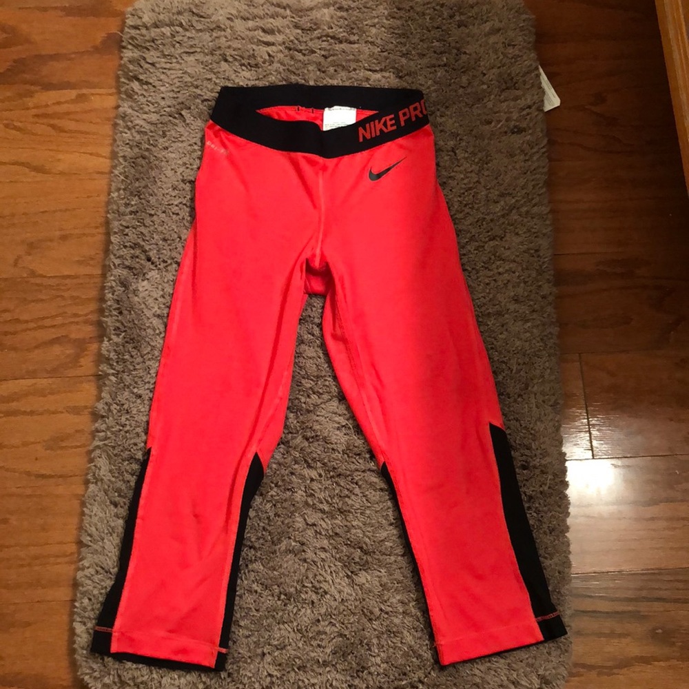 Nike Pro leggings